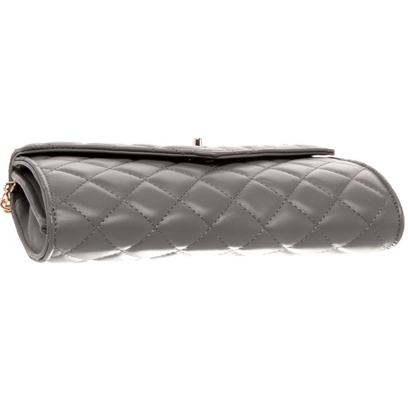NWT Badgley Mischka Gray Quilted Crossbody Bag with Gold Chain & Studs - Picture 5 of 9